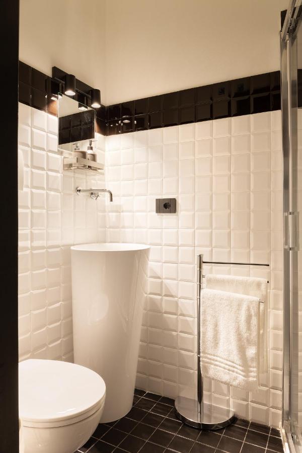 Hl Luxury Duomo Apartment - Via Torino, Montenapoleone 米兰 外观 照片